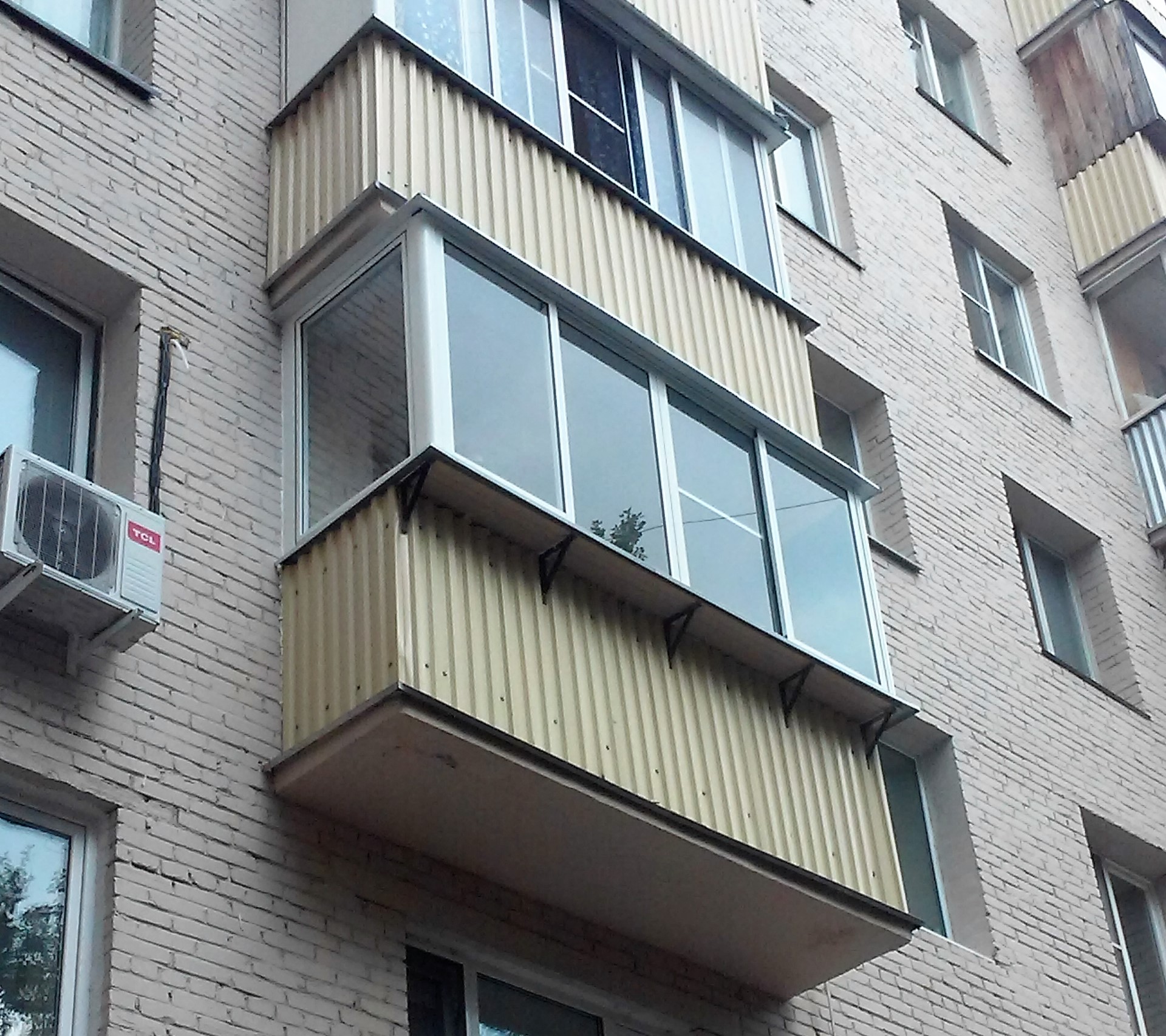 балконы остекление фото с выносом